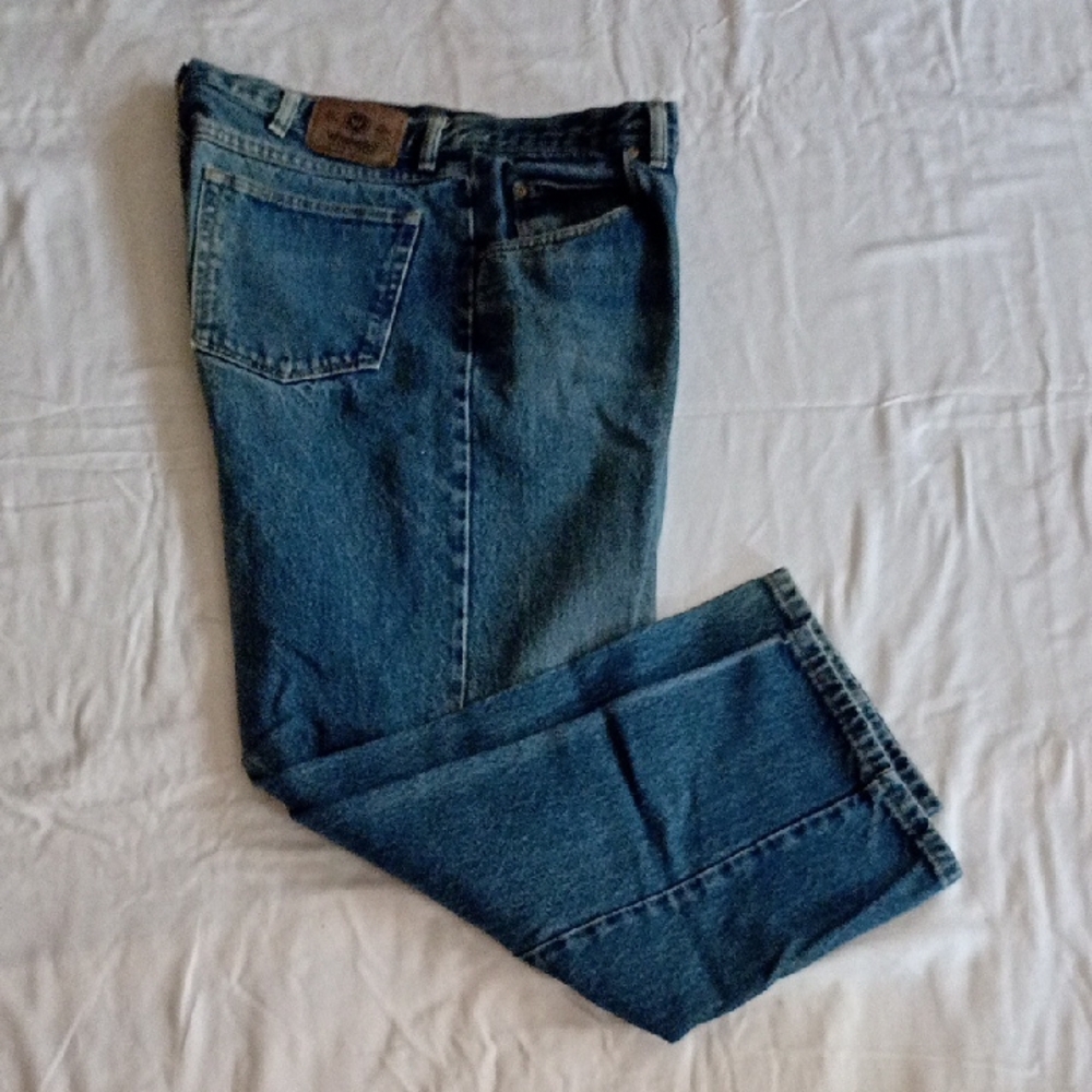 Wrangler Men's Classic Blue Denim Jeans